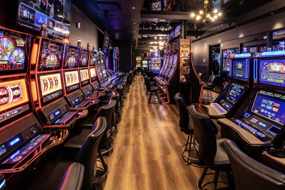 a914e708791a380993329cba795a395e web 1